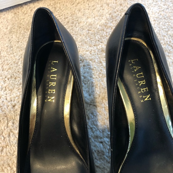 Pumps - Picture 3 of 4